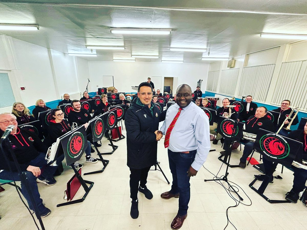 wrexham_brass's tweet photo. Great to welcome @Wrexham_AFC to our rehearsal. Looking forward to the future #brassband #community #WrexhamAFC #WrexhamFX https://t.co/FaNhyvJZ0Z