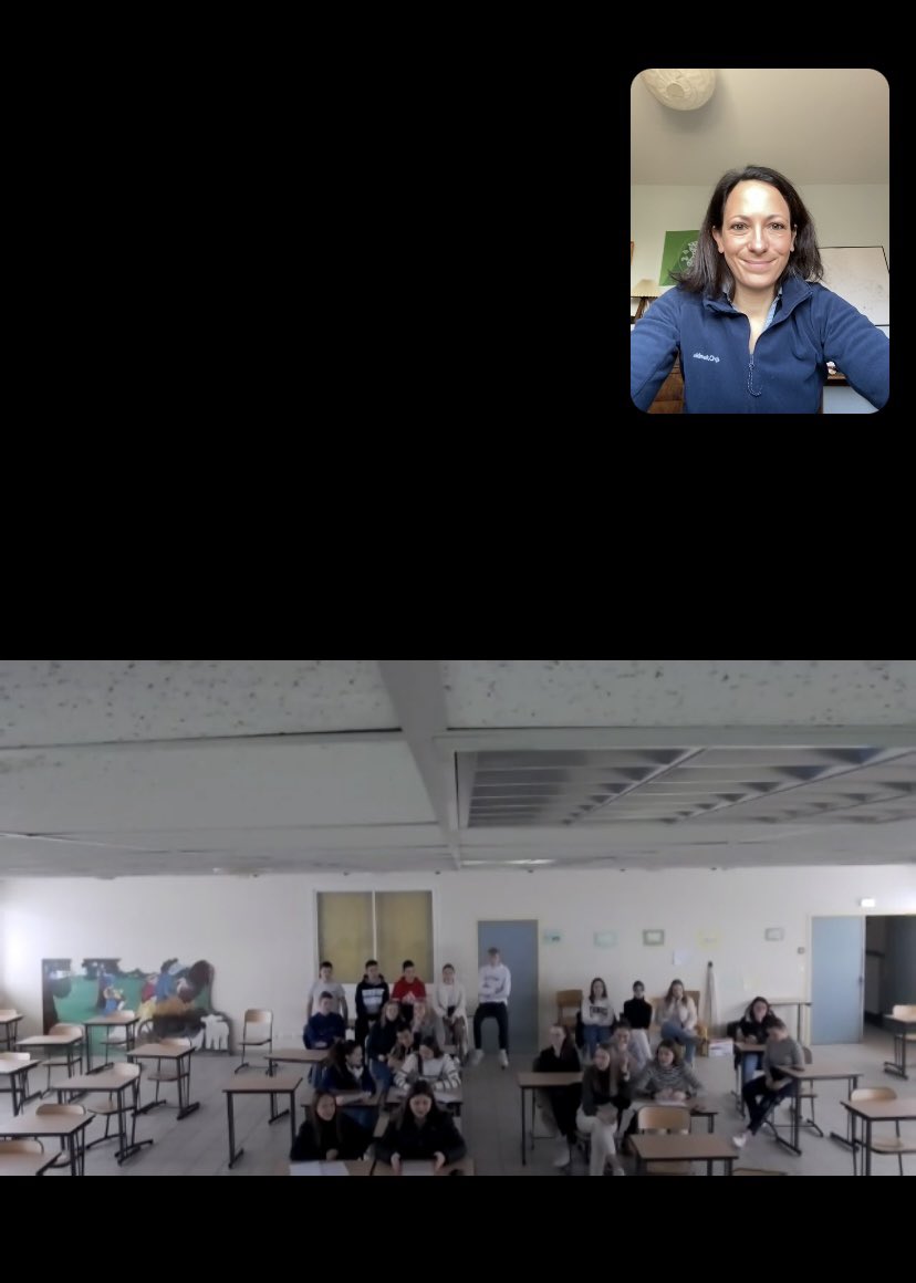 Ce matin j’ai échangé sur mon métier avec les 1ere STAV du lycée agricole de Levier dans le #Doubs. Quel plaisir de partager avec des jeunes sur mon travail, ma passion !
Merci @jourdan_c 😊
#eleveuseheureuse #FrAgTw