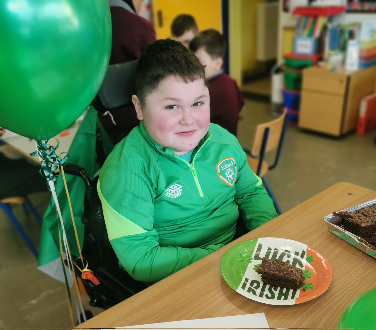 stmalachysbns's tweet image. What a day for our school &amp;amp; our local community.This fanatical sports fan has been selected to play for Ireland.11yrs old &amp;amp; only playing powerchair football for less than a year... a phenomenal achievement.He is a massive @LFC  fan too btw @irishpowerchair @FAIreland @CnmbDublin