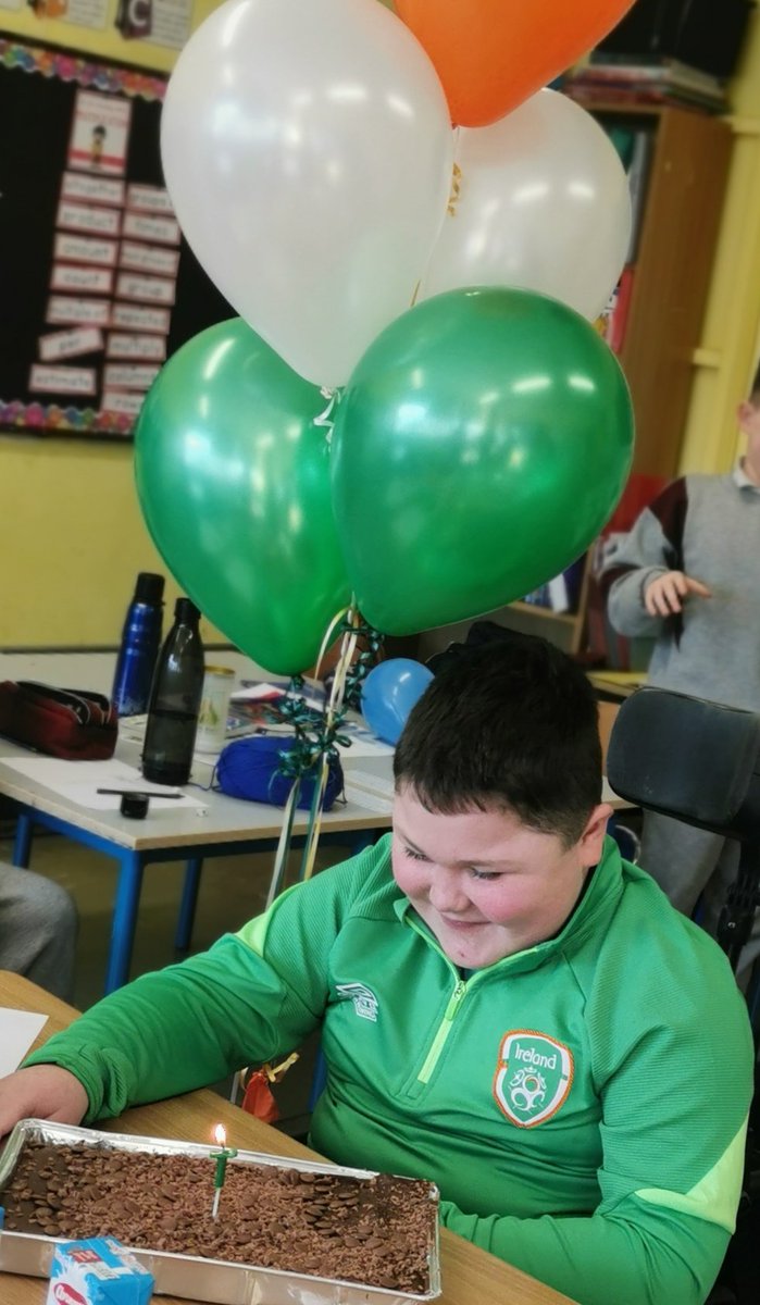 stmalachysbns's tweet image. What a day for our school &amp;amp; our local community.This fanatical sports fan has been selected to play for Ireland.11yrs old &amp;amp; only playing powerchair football for less than a year... a phenomenal achievement.He is a massive @LFC  fan too btw @irishpowerchair @FAIreland @CnmbDublin