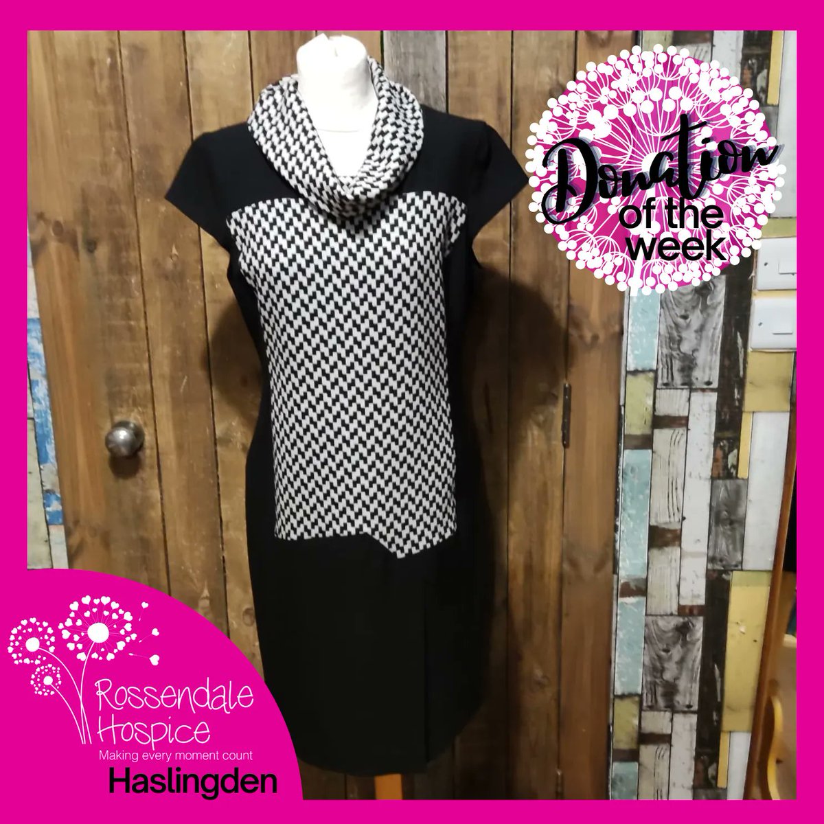 RossHospice's tweet image. Head over to our Haslingden shop for our #DonationOfTheWeek
This Sarah Lawrence from Butterworth Jones Tunic dress is perfect for this time of year.
It's size 12/14, #NewWithTags and priced at just £24.95.
Head over there 9.30 - 4.30 Mon to Sat to see what else we have on offer.