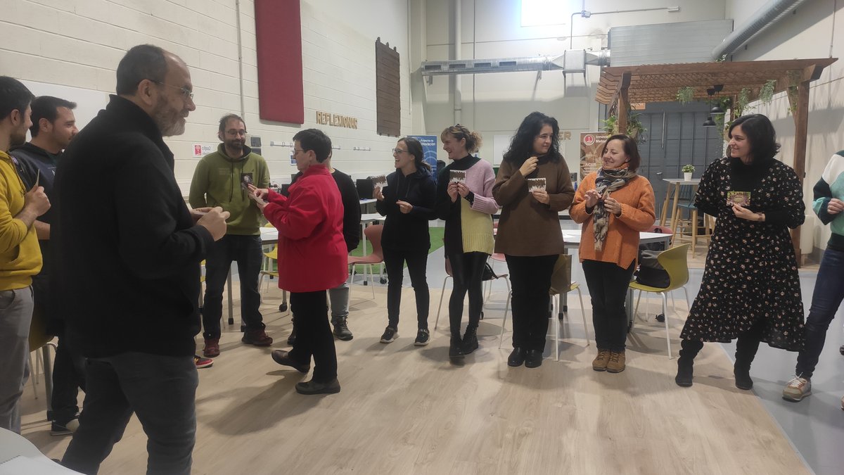 En <a href="/cifpa_aragon/">CIFPA-FP ARAGÓN / CRN Logística y Transporte</a> seguimos trabajando en torno a las metodologías activas en #FP. Formación en el nivel 2 y Grupo de Trabajo de Transformación Metodológica.
Tarde formativa para el profesorado innovador.
<a href="/csernis/">Carlos Sernis</a> <a href="/lydyamm/">Lydya Merinero</a> <a href="/fp_aragon/">FP Aragón</a> 
#ACbR #formación