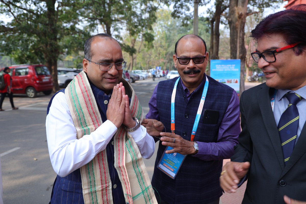 SujeetKfanclub's tweet photo. Hon'ble MP (RS) @SujeetKOfficial attended
the 42nd #regionalcostconference2023 organized by the #easternindianegionalcouncil & Cuttack-Jagatsinghpur-Kendrapara chapter of institute of cost aaccountants of India (ICAI) at #sevenpillarsofwisdom,
RevenshawUniversity on 28th January https://t.co/chkuT5jkvI