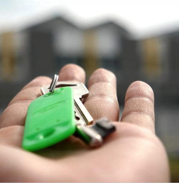 Plannen worden voorbereid om meer woonruimte aan te bieden voor statushouders en mensen die uit de jeugdzorg of opvang komen.

📢 7 februari vanaf 21.00u hoort #raad030 wat mensen &amp; organisaties uit de praktijk vinden.

Hierover meepraten? Meld je hier aan direc.to/imGe