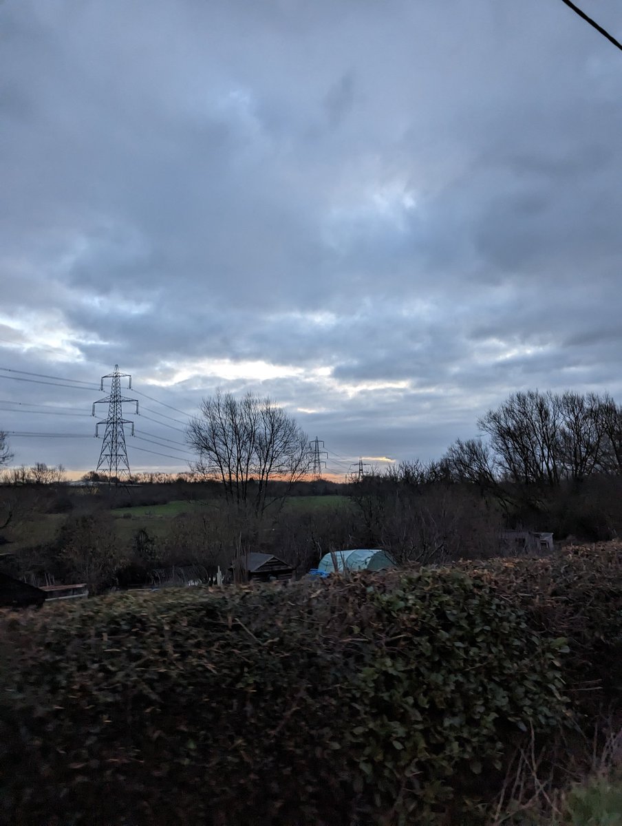Nadia_RWK's tweet photo. Got to work early to get a walk in before the day starts! Botley doesn't have the nicest scenery, but it was lovely to see the sun rise whilst getting my steps in for day one of #FitnessFebruary @Mesouk @RWKGAsbestos https://t.co/dg8u3MyyV0