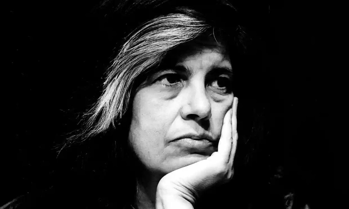 mixdevil66's tweet photo. Nurse! My pen! Hanif Kureishi’s hospital musings and the art of #sickbed #writing. The author has published 10,000 words since being left paralysed. From Hilary Mantel to Audre Lorde, we look at how #illness changes a #writer. @LaraFeigel https://t.co/eUvXk0hBaB https://t.co/d514CAVUvz