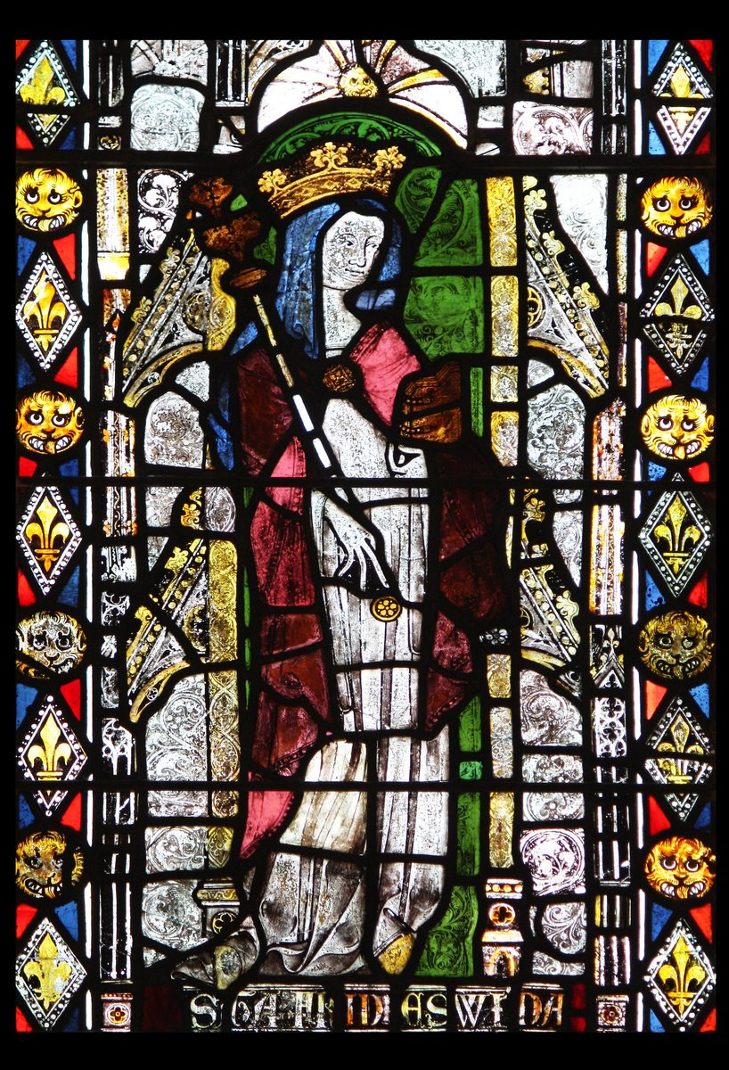 ChChCathedralOx's tweet image. Some of the oldest glass in the Cathedral can be seen in the Latin Chapel, including some spectacular pieces of C14th #medieval #stainedglass. Here is a detailed image of St Frideswide. Even after almost 700 years, the colours still have a jewel-like quality!

#WednesdayWindow