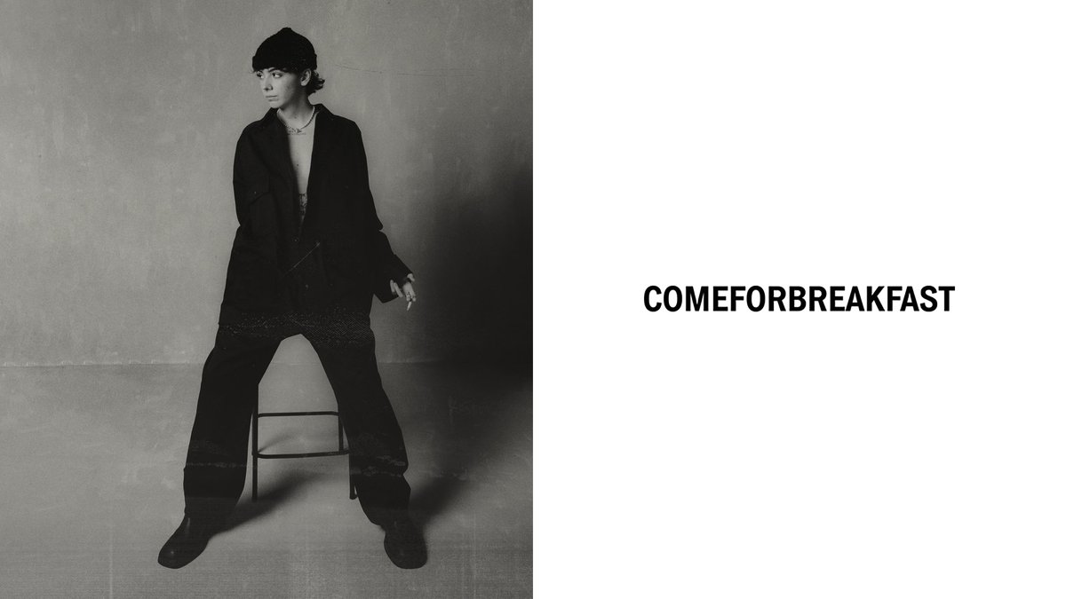 COME4BREAKFAST's tweet photo. .@iosonoariete in @COME4BREAKFAST 

The italian songwriter and composer, styled by #LorenzoPosocco, wears a black denim overall from our latest fall/winter genderless collection.

#ariete #marediguai #comeforbreakfast https://t.co/7LAcYrODpc