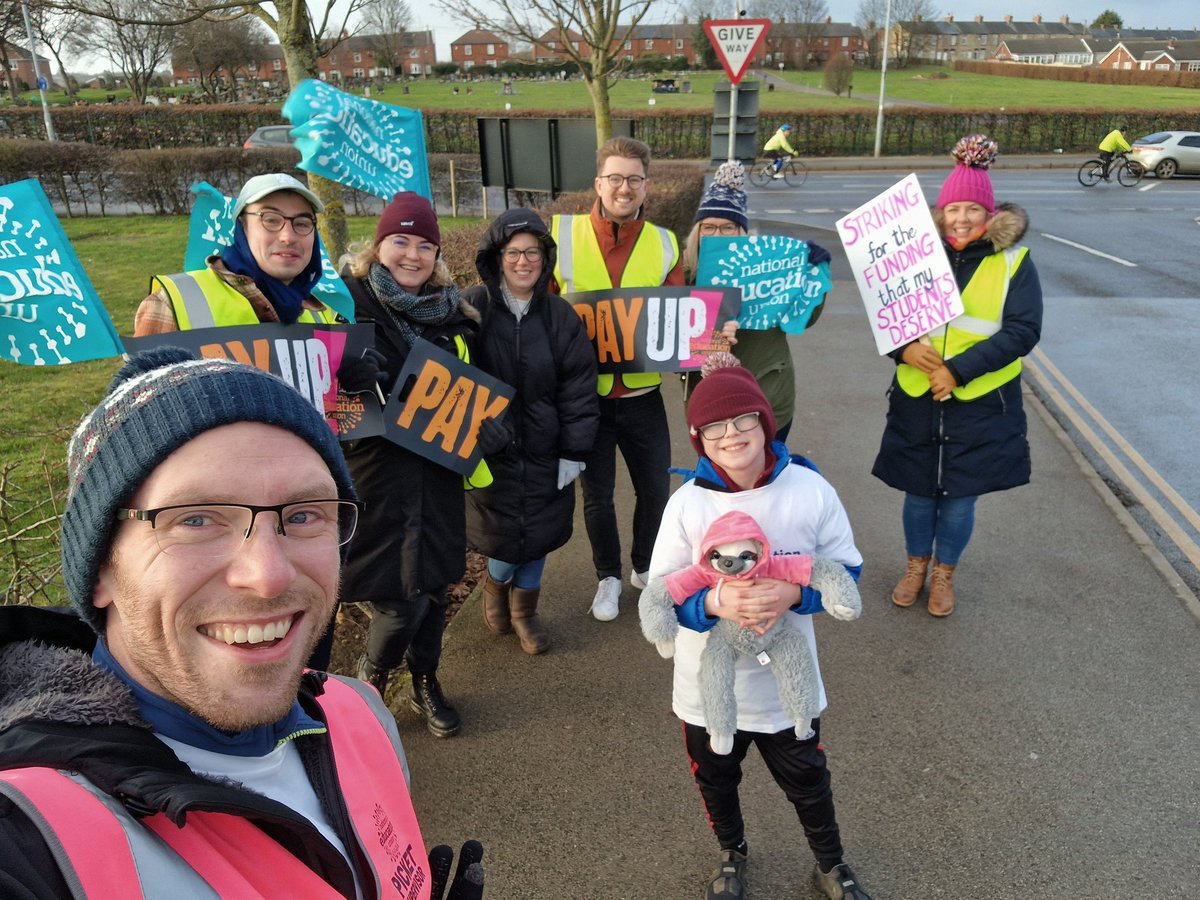 Callum_SEND's tweet image. Barnsley #PayUp #ValueEducation #ValueEducators @NEUnion