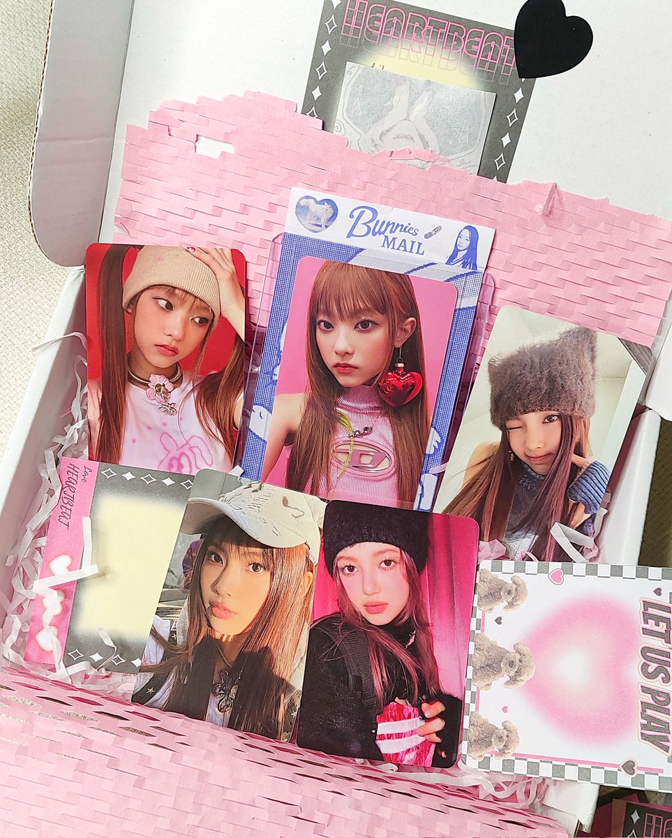 lovinriki's tweet photo. . . . 𝓛𝓸𝓿𝓮𝓵𝔂 𝓶𝓪𝓲𝓵 𝓯𝓻𝓸𝓶 ꒰💗 @jjksvoo ꒱

      🧾#wikiimails
Haerin, Hyein and dani is here! Grabe Sobrang lakas ng sparks ng packaging and freebies mo 🙇🏻‍♀️🙌🏻 kinikilig ako the whole time while unboxing your package 🙈 super daming freebies 🤯 &amp; 
+
 ˖◛⁺ #fromjjksvoo https://t.co/64Gkxn6pZV