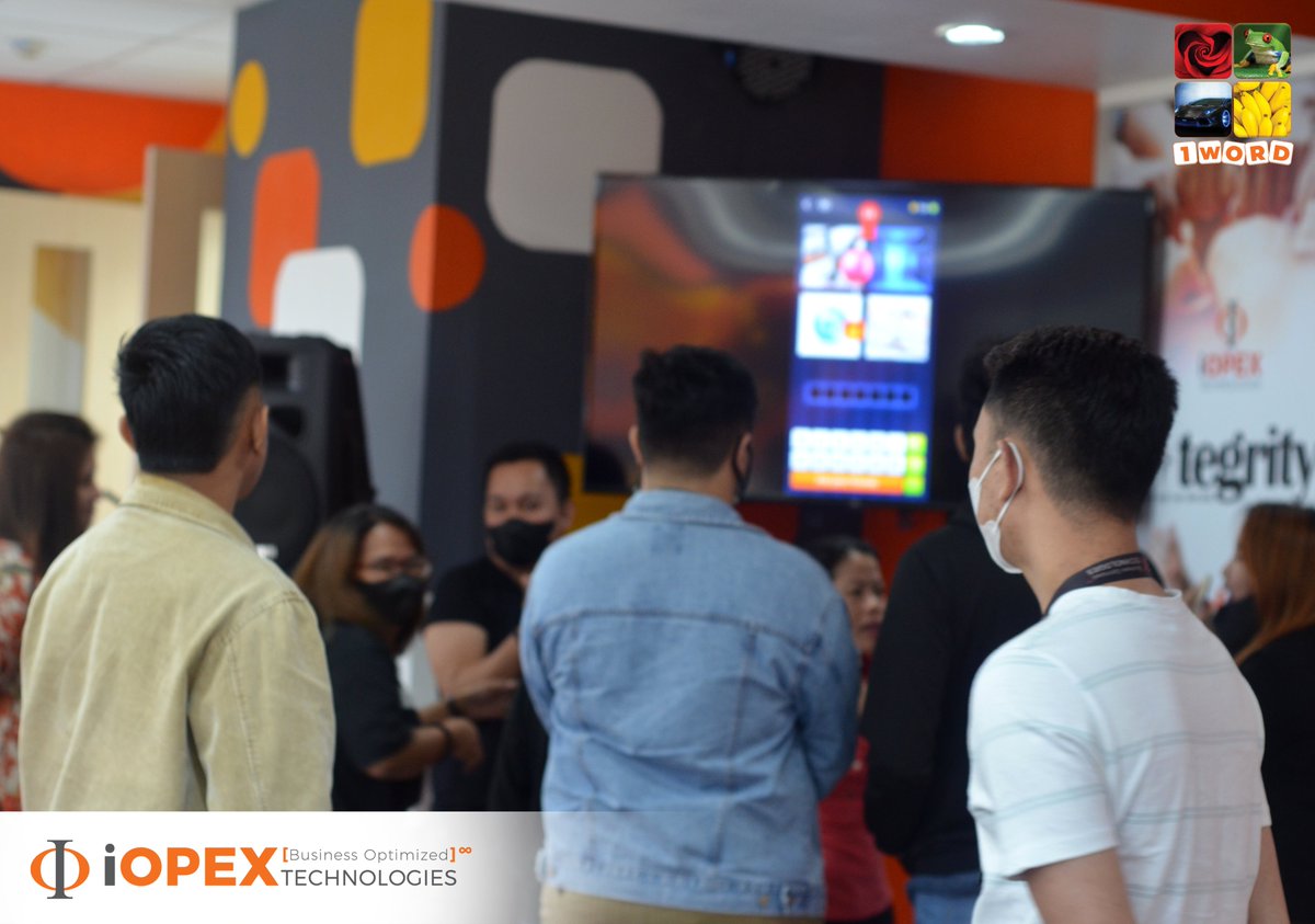 iopextechphil's tweet image. iOPEXians certainly had A LOT of fun during the 4 Pics 1 Word game night! 

All the laughs, anticipation, and excitement were captured through our lenses. Take a quick look. 

#4Pics1Word #GameNight #OfficeGames #iOPEXHappyAtWork #iJOINiLEADiSUCCEED #WeAreiOPEX