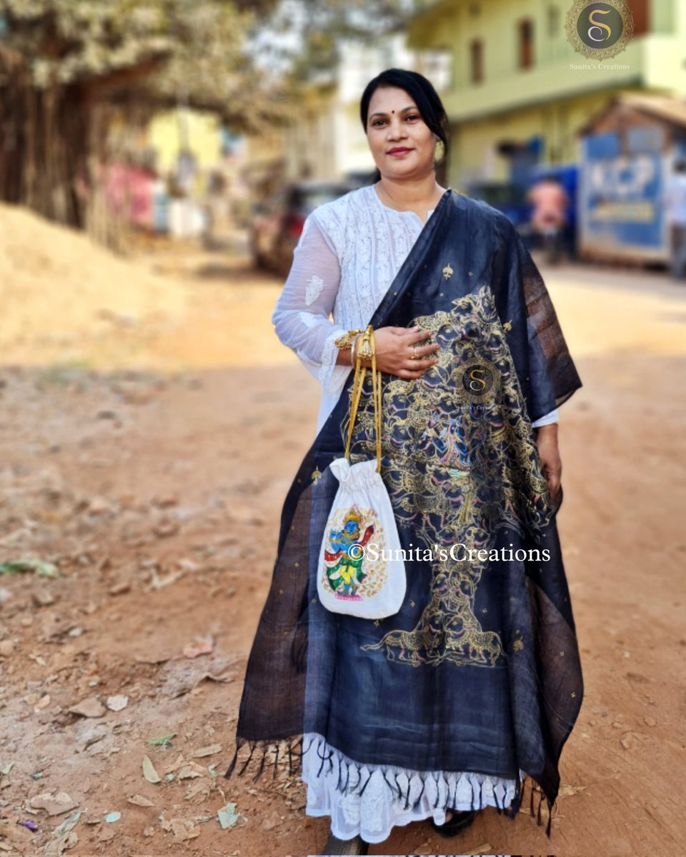 SPattachitra's tweet photo. #Pattachitra #dupatta in #tussarsilk #Gopashtami

Profound #love of #cows #Krishna  #treeoflife
By #sunitascreations
DM 7008458388 
#designerdupatta #handpainted #sari #pattachitrasaree
#patachitrapainting
#designersarees #arts #odishaweaves #ODia #odishahandloom #dupattaonline https://t.co/HSJiEhpeIn