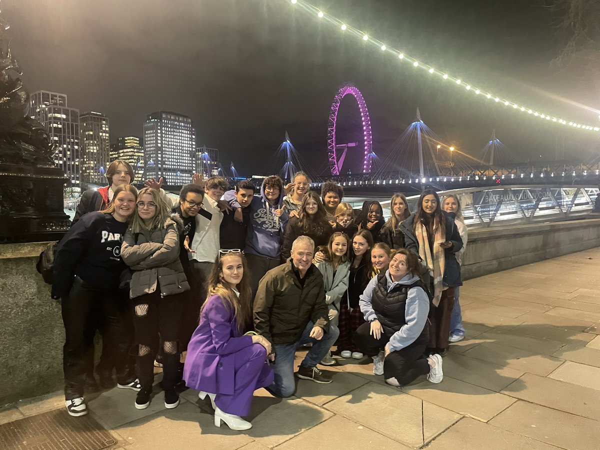 @BourneEndAcad  - we took our first trip of 2023 last night, @Womaninblack_UK with Year 10-13 students! (plus a walk down the river beforehand)
great to see the show again before I closes! 👏🏻