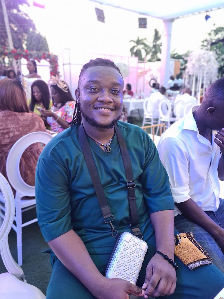 Ceekay_Nation's tweet photo. 😁❤🫶 @ceekayforever @dreamusicgh @Sister_SANSARK @johnackonturk @AckonTurkson @FiiHoVa @Majexty1 @BuckRolling @SneakerNyame_ https://t.co/e4LIF9pFkH