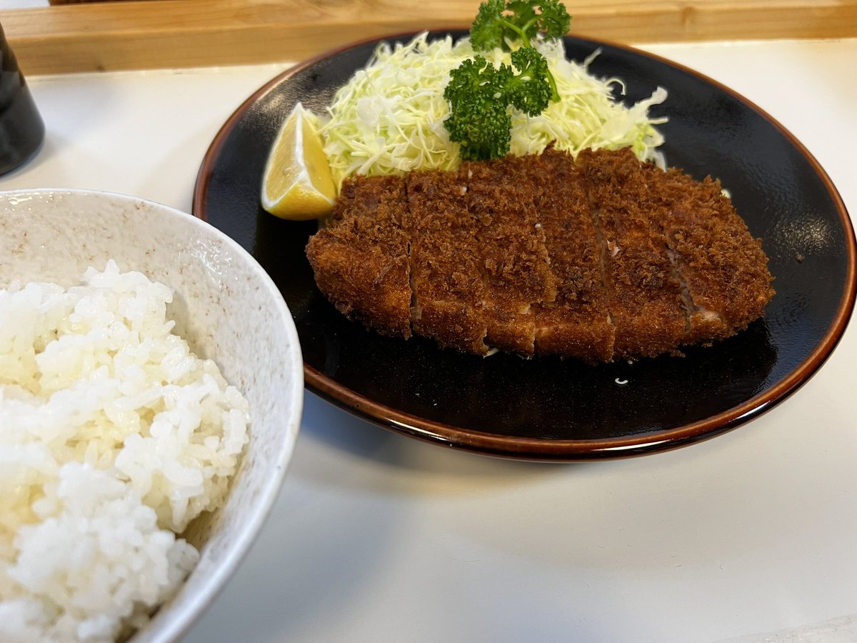 そういえば、
昨日の夜も今日の昼もとんかつ