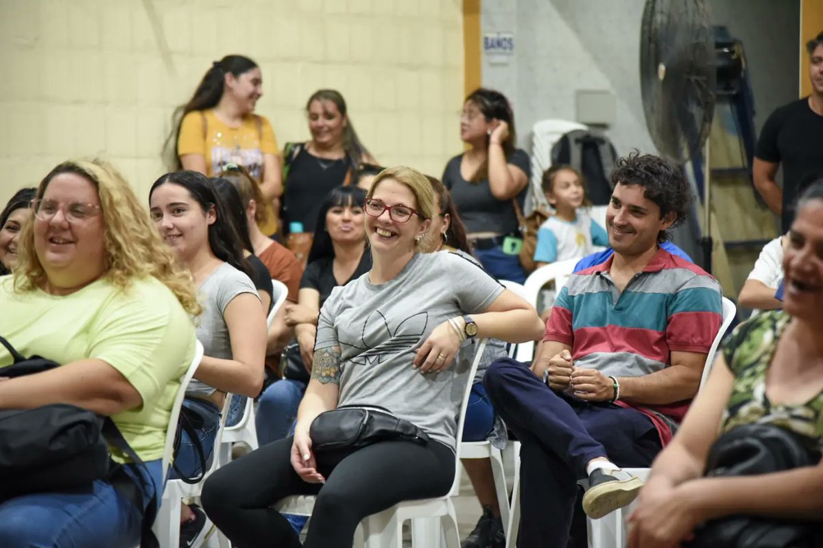 LuciogonzalezSL's tweet photo. 𝑨𝒓𝒓𝒂𝒏𝒄𝒂𝒎𝒐𝒔 𝒄𝒐𝒏 𝑻𝑶𝑫𝑶/𝑺
La formación dirigencial y la construcción de un espacio de participación política es lo que promovemos desde la junta, en Santa Lucia.
Hoy dimos comienzo a la primer reunión, poniendo en valor a San Juan, como una provincia equilibrada. https://t.co/xyDF1JmK9b