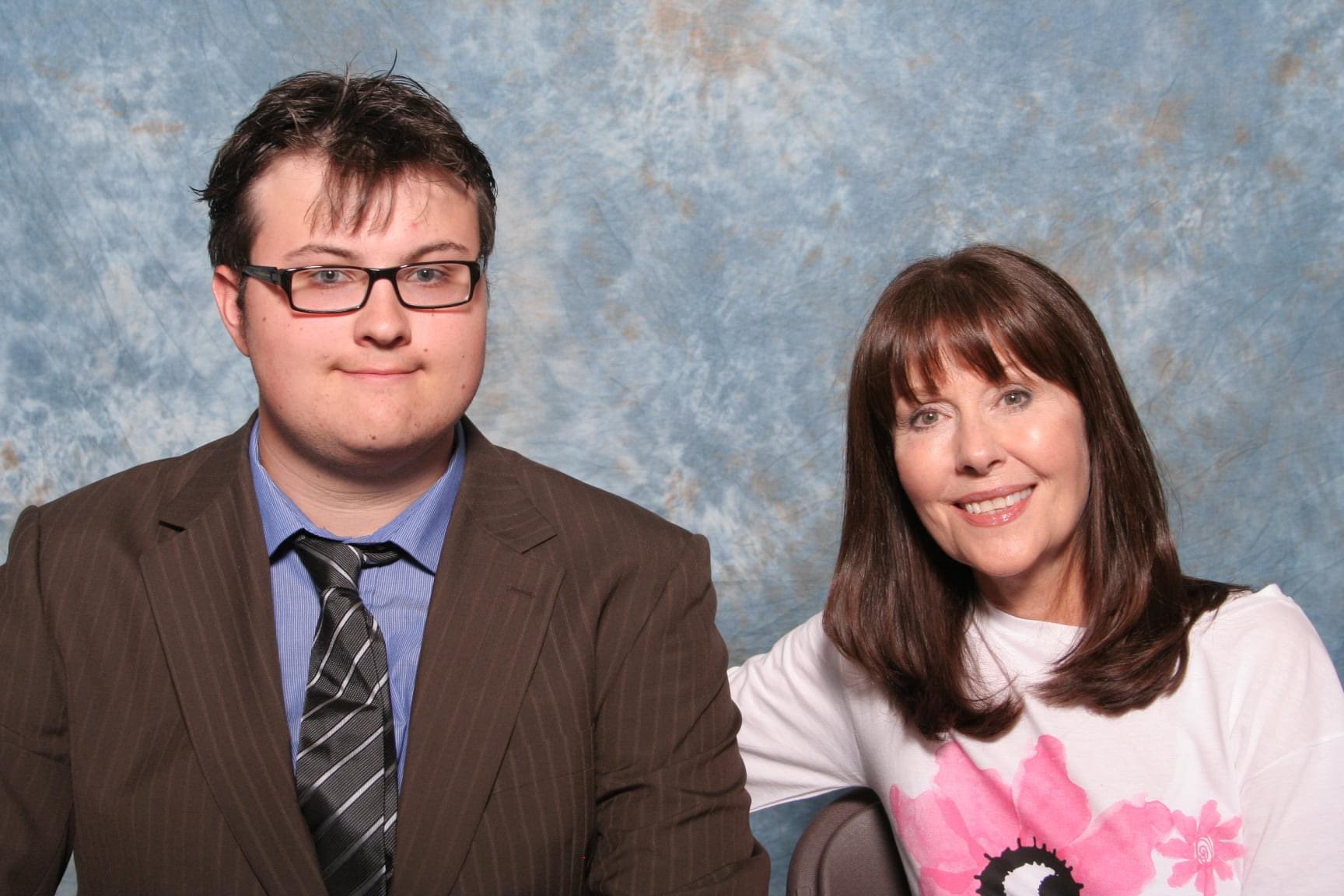 Happy birthday to Elisabeth Sladen. 