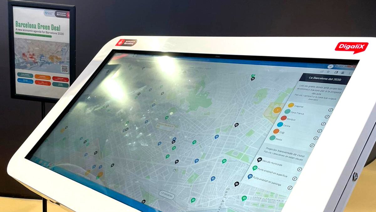 DigaliX's tweet image. Segona jornada d&apos;@ISE_Show! A l&apos;estand de @barcelonactiva la taula interactiva #xtable s&apos;utilitza per mostrar el projecte Barcelona Green Deal. #ISE2023