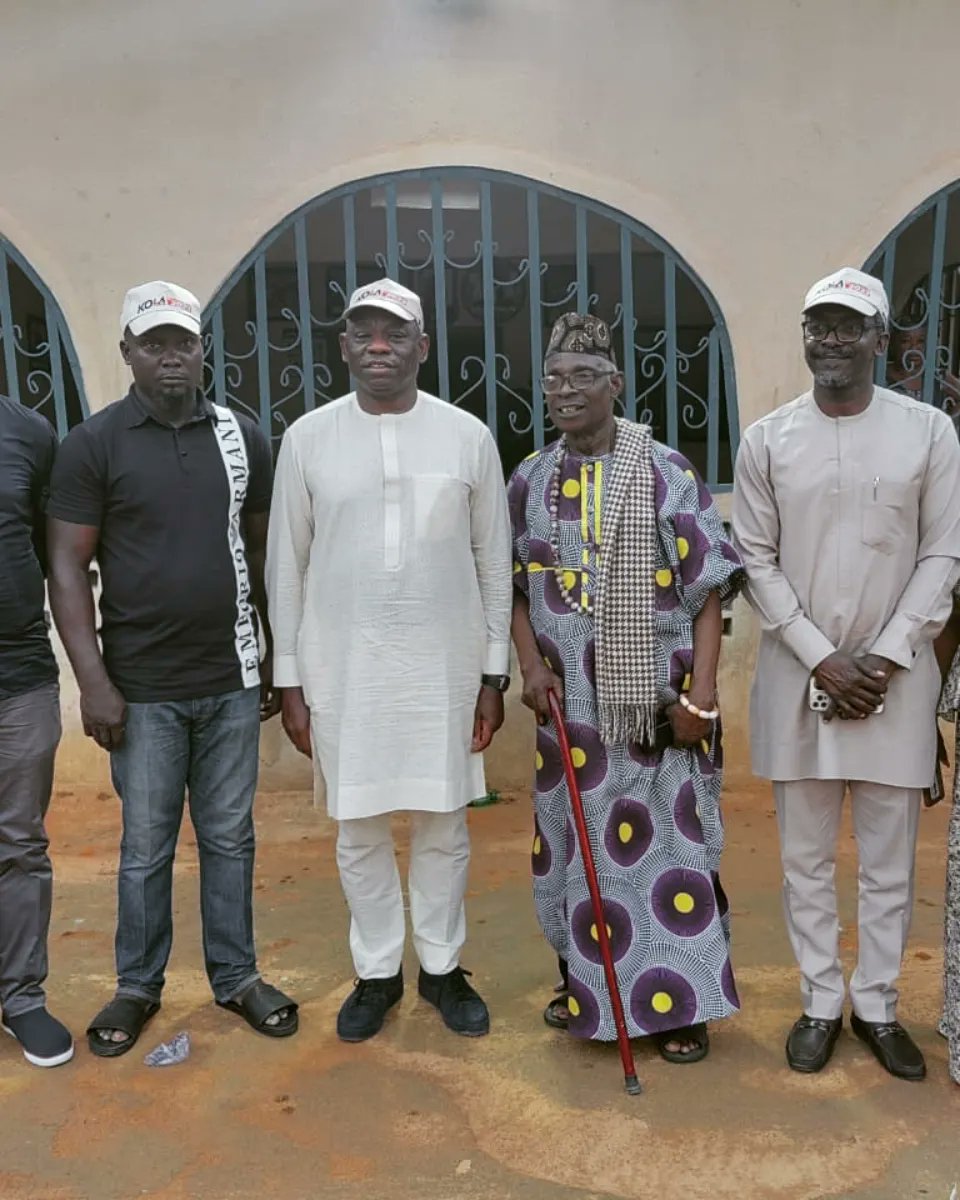 OfficialKolaA's tweet photo. We are at the PRP Town Hall meeting and commissioning of the new state Secretariat in Uyo, Akwa Ibom. In attendance were the good people of Uyo and our vibrant party members. 
.
.
#KolaAbiola2023 #PRP #forourpeople https://t.co/EAP18kn2WG