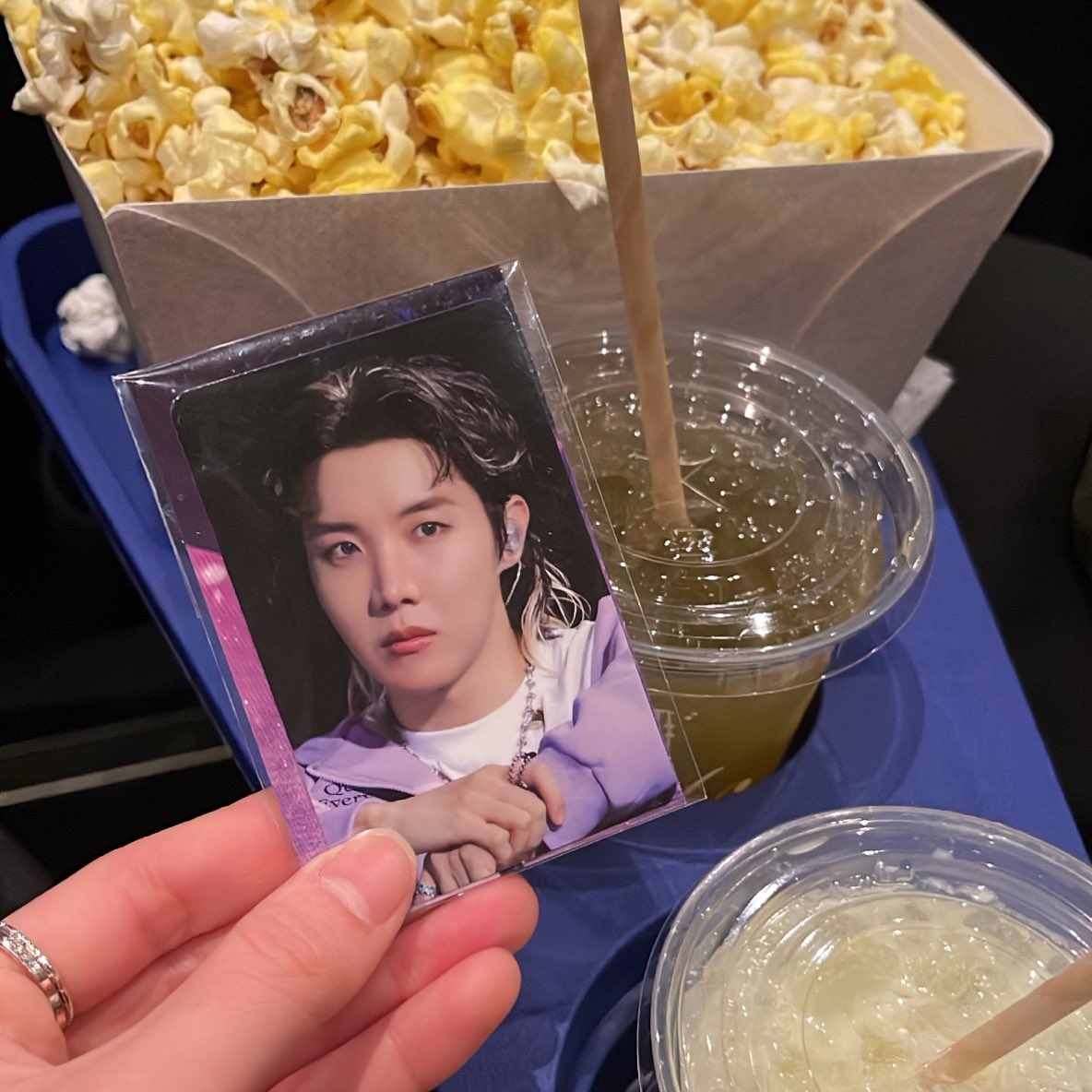 行ってきただよ~👍💜🙆‍♀️
久しぶりにに描こうかな！ロン毛ホソクさんも！😏