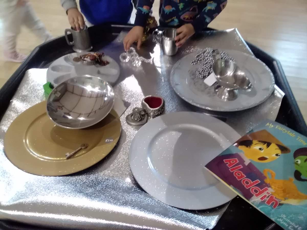 Today's story was Aladdin which was set up in the tuff tray with lots of open ended resources and treasure. The children have enjoyed exploring these items and enhancing their role play experiences. stalbans-cc.co.uk