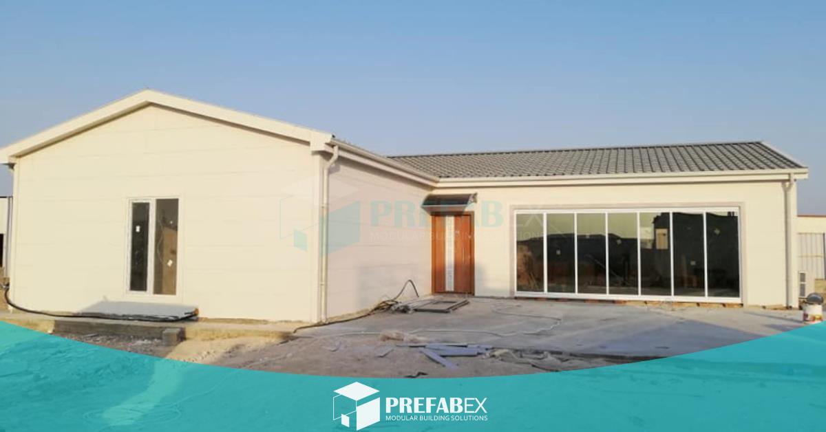 PrefabexLtd's tweet photo. We supplied 2 light steel houses to our customer in Qatar, which included 2 bedrooms, 3 bathrooms, living room, office space with dining area and an open plan fully equipped brand kitchen.
#prefabricatedhouse #prefabhouse #modularhome #house #modernhome  #steelhouse #steelhome https://t.co/IRXsrnhX6I