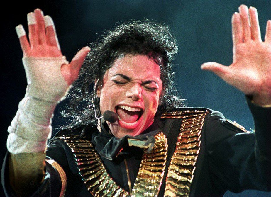 ForumChaves's tweet photo. Estranho esse medo pelo Michael Jackson. Quando criança, eu tinha medo era do Abominável Homem das Neves 🫣 https://t.co/2k3ZvADb82