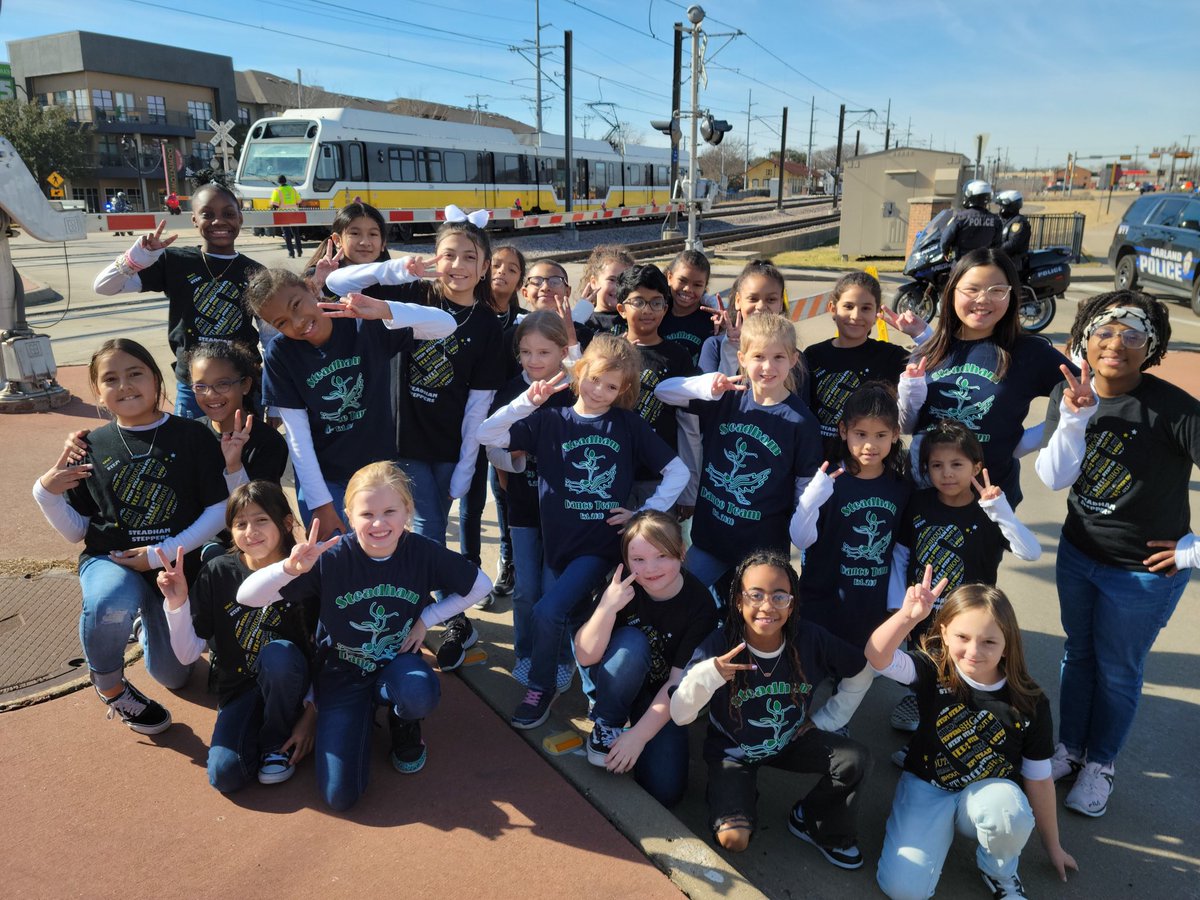 GwenJackson2's tweet photo. Garland MLK Parade 2023. Steadham Elementary School Dancers and Steppers. https://t.co/uQiiIBaCFO