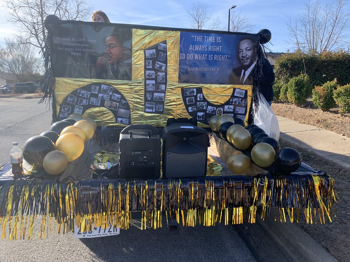 GwenJackson2's tweet photo. Garland MLK Parade 2023. Steadham Elementary School Dancers and Steppers. https://t.co/uQiiIBaCFO