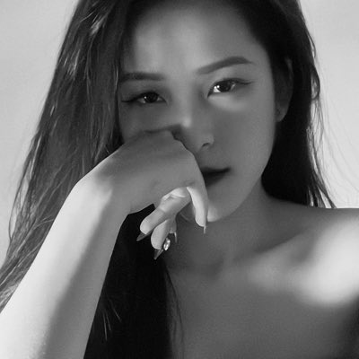 narii221's tweet photo. #ẢnhHồsơMới https://t.co/Qzqjmbc4Co