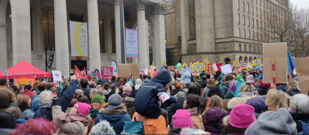 Well done Manchester! #righttostrike #ucuRISING #ucustrikes @manmetucu I'm proud to stand with you all! #decentwork