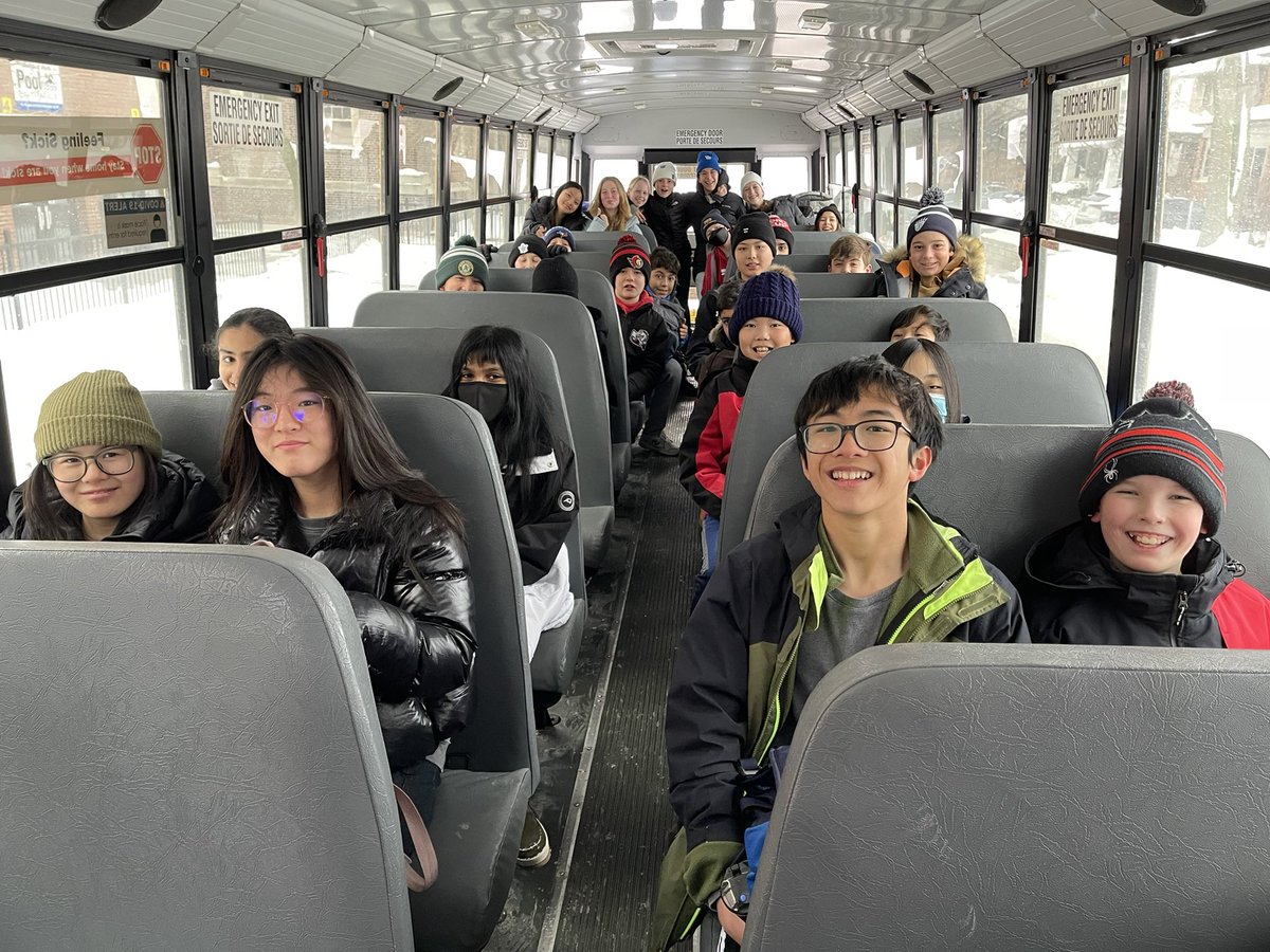 MsNadel's tweet photo. And just like that…we’re off! Here we come #MonoCliffs @bedfordparkpsto @TOES_TDSB @RonFelsen https://t.co/0abCixtlbZ