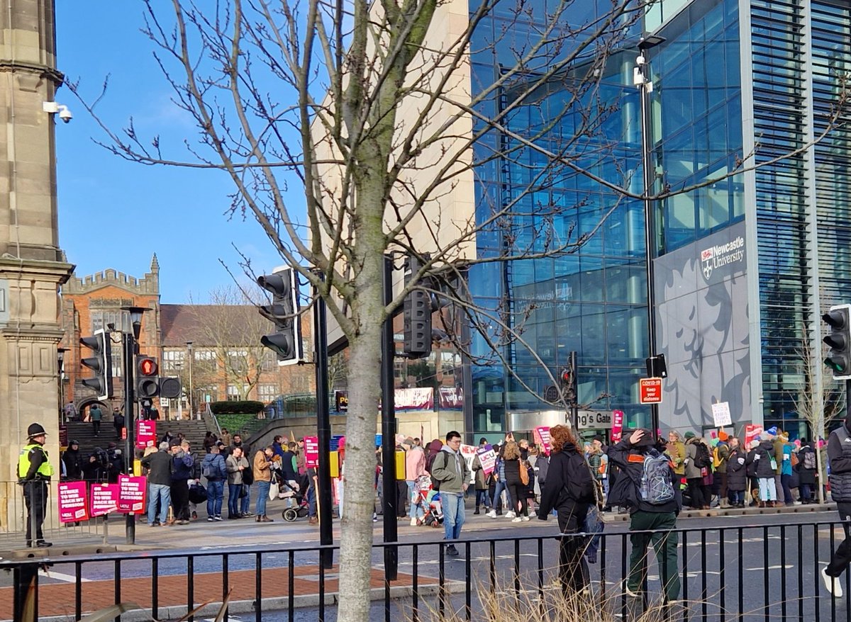 Such determination to fight for a fair, equal and sustainable higher education sector. We're not going anywhere, #EnoughIsEnough #ucuRISING <a href="/NewcastleUniUCU/">Newcastle University UCU newcastleucu.bsky.social</a>