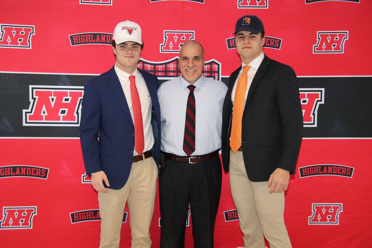 Officially a Red Fox‼️✍️ #GoRedFoxes #DefendTheDen <a href="/Marist_Fball/">Marist Football</a>