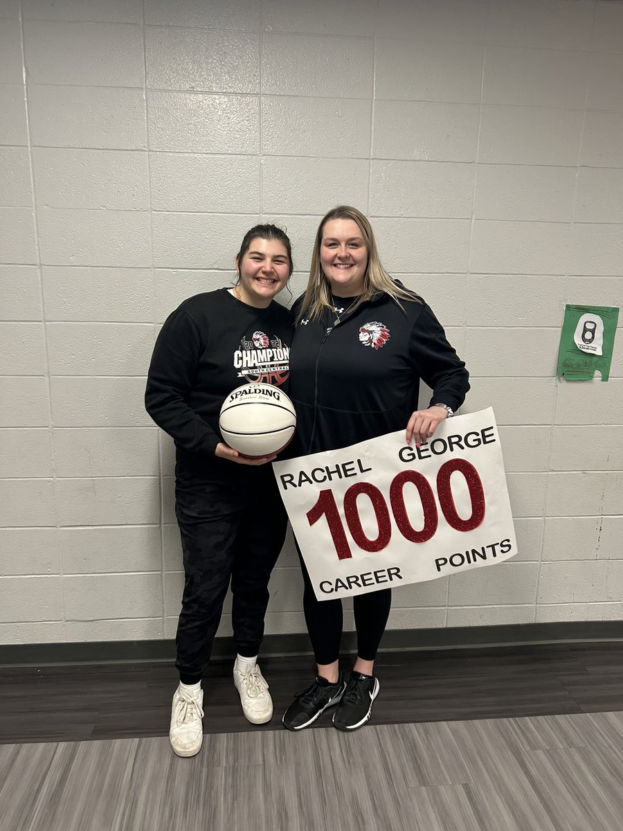 TaylorLawson54's tweet photo. Last night Senior Rachel George joined an elite group of girls by becoming a member of the 1,000 points club! @IGHSAU https://t.co/jXDXHrfUjS