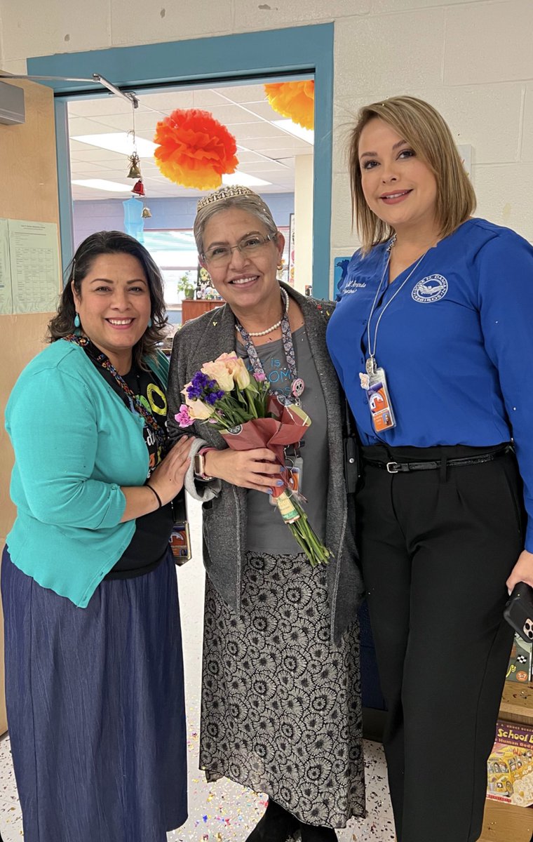 JoseDamianES's tweet photo. To know Ms. Gaytan is to love her! She has been nominated and selected by faculty and staff as the 2022-2023 Auxiliary Employee of the Year@JDE and we are all so proud of her! The honor is very well deserved! We love you ♥️ #firebirdstrong #EducatingwithHeart @CanutilloISD https://t.co/40Sc9cwEza
