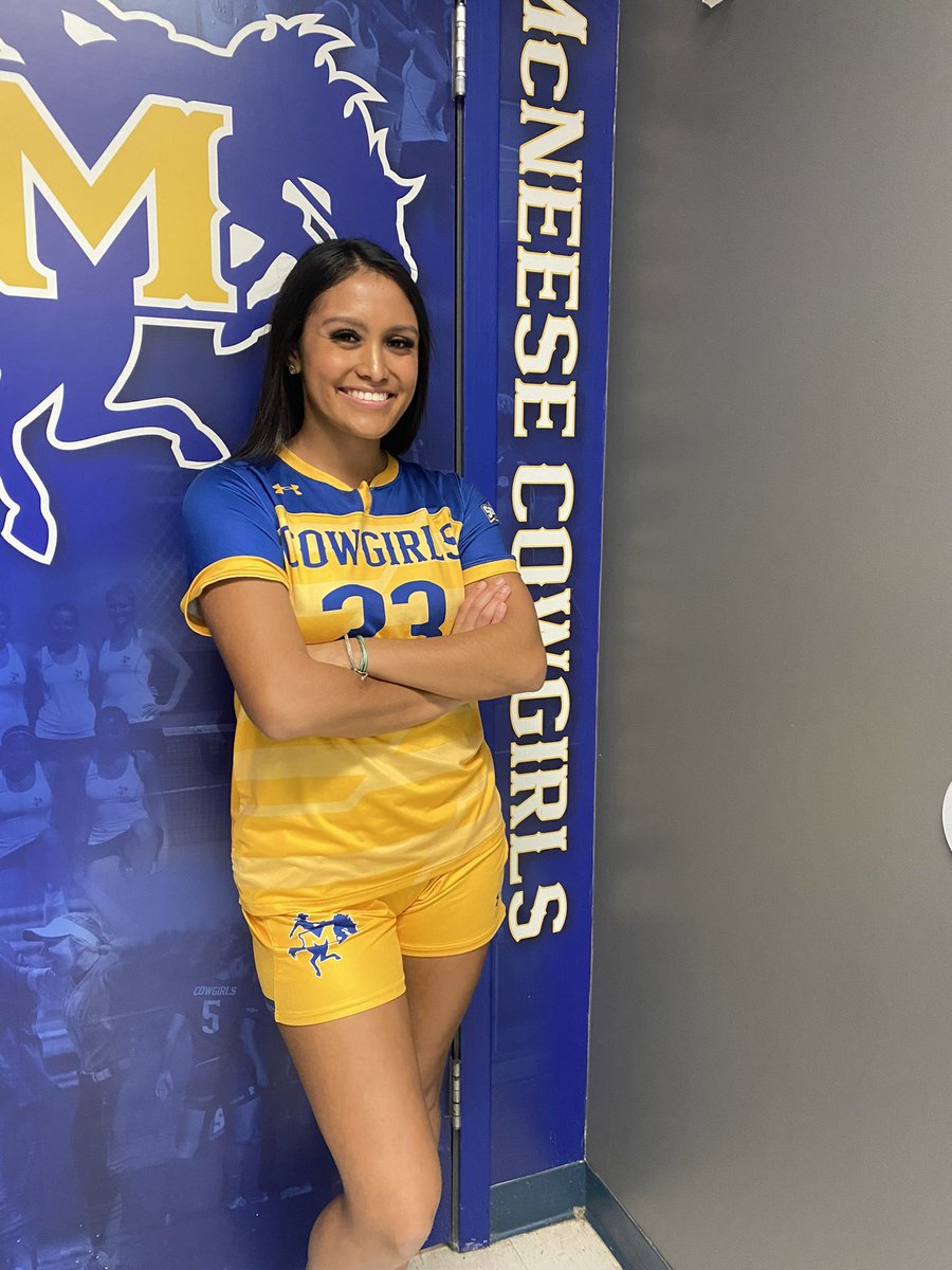 Congrats to our Senior, Valeria Alfaro, on signing today to McNeese State University! We are so excited to see where your next soccer chapter takes you! Go get ‘em V! #GEAUXPOKES 🤠