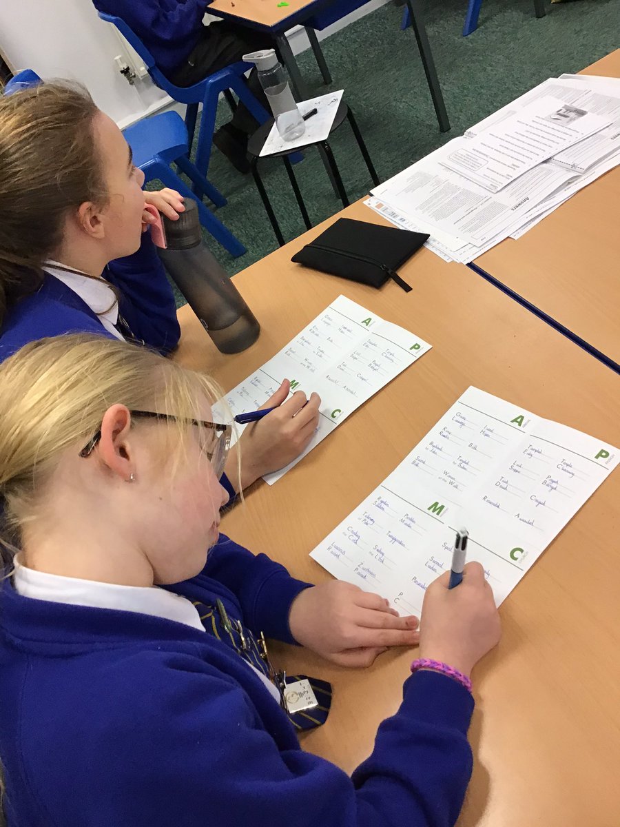 prestolee_1911's tweet photo. This afternoon, Year 6 have really enjoyed their Bible Explorers R.E lesson that was delivered by Mr Gallimore - they have been learning all about the New Testament in a fun and interactive way! @AndyBibled #religiouseducation https://t.co/0S2XwiEdCh