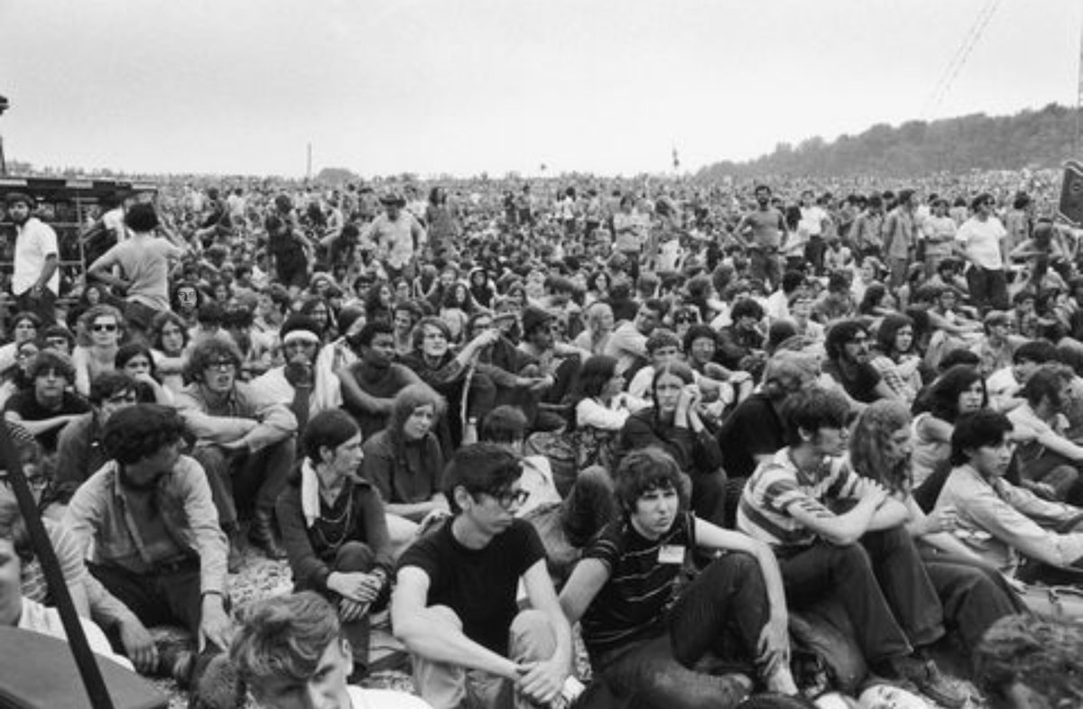 Unlock the hidden channel and find out how 'my-odyssey' continues.

How?
👇
Find Mr. Malevich in the picture below and deliver the right answer to @chelscmess. She will let you unlock the next #poap and the next part of my odyssey.

revv.gg/claim?code=4aN…