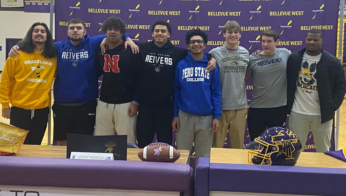 Congratulations to these 8 T-Birds who signed LOI's this morning!!! We are extremely proud of you guys and excited to watch you continue on your football journeys!!