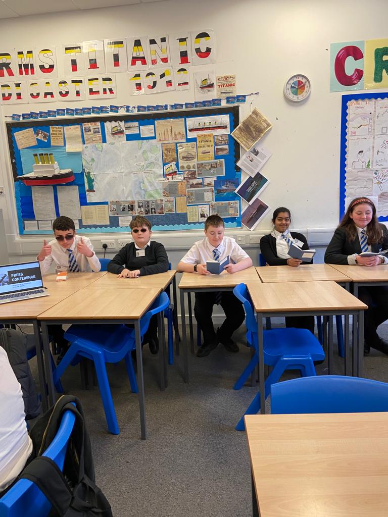 Park Mains English Department (@engpmhs) on Twitter photo 1H "Press Officers" answering questions from the floor during today's murder investigation Press Release.🕵🏼🚓👮♂️ #activelearning #groupdiscussion #talk #confident <a href="/theparkmains/">Park Mains High</a> 1H "Press Officers" answering questions from the floor during today's murder investigation Press Release.🕵🏼🚓👮♂️ #activelearning #groupdiscussion #talk #confident <a href="/theparkmains/">Park Mains High</a>