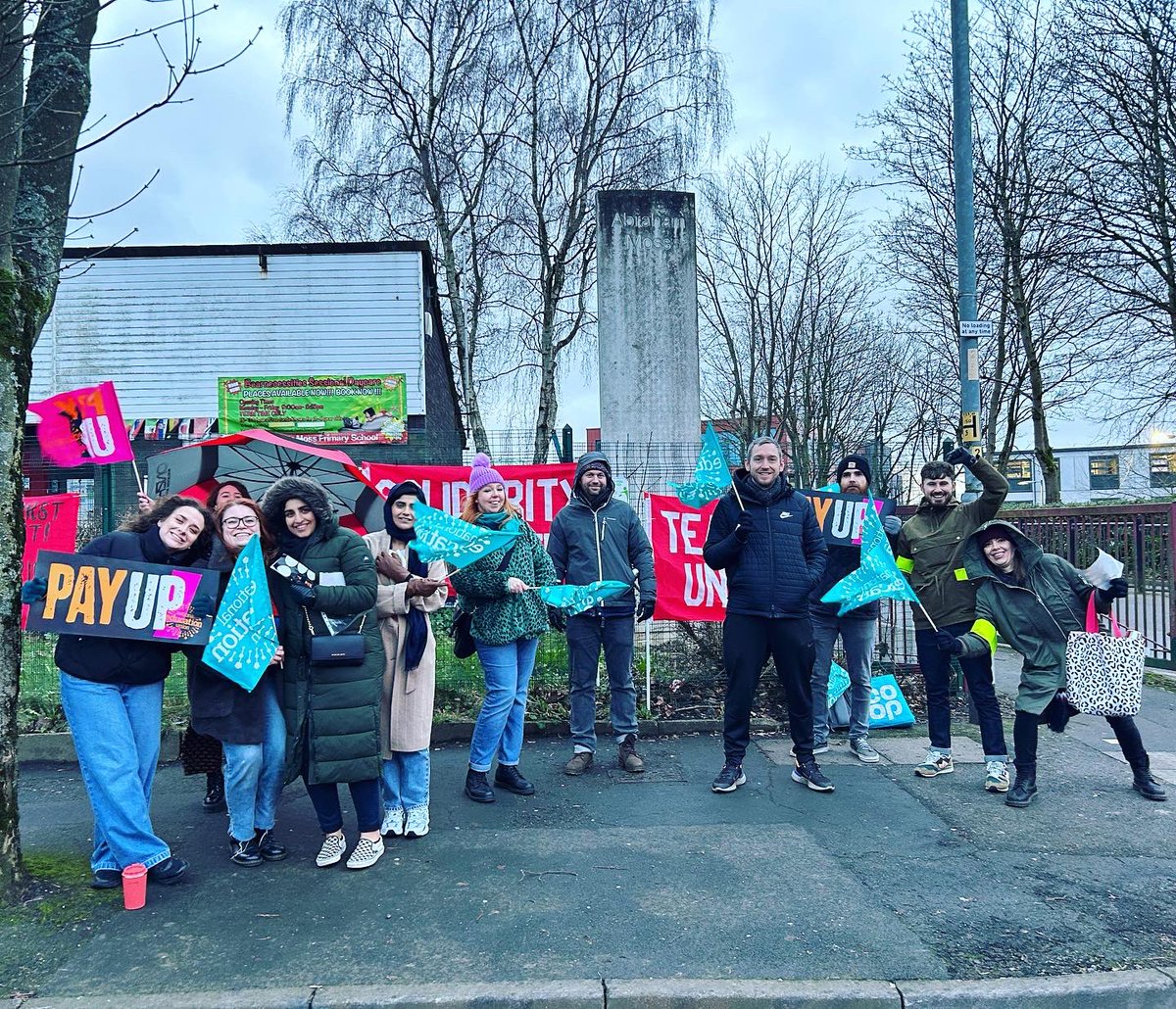 Hannah Robinson-Smith (she/her) (@cllrhrs) on Twitter photo Team Moss got loads of support on the <a href="/NEUnion/">National Education Union</a> line this morning! Amazing to see democracy in action, and lots of pupils refused to cross the picket in solidarity ✊🏻✊🏻✊🏻 Team Moss got loads of support on the <a href="/NEUnion/">National Education Union</a> line this morning! Amazing to see democracy in action, and lots of pupils refused to cross the picket in solidarity ✊🏻✊🏻✊🏻