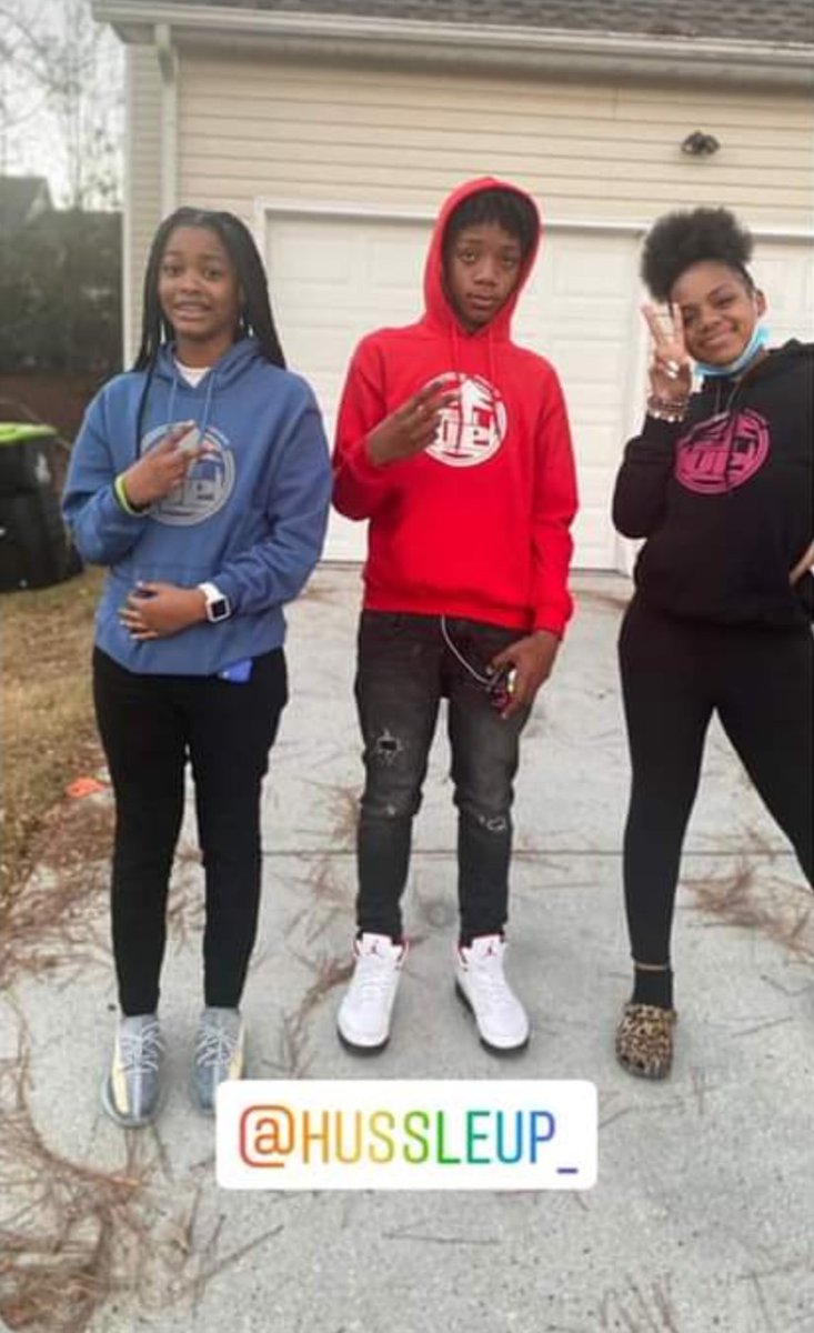 HussleUpMerch's tweet photo. Check Out The Website Today Kids Hoodies Available https://t.co/4vgZJNlGkv https://t.co/BtYaSSI8IZ