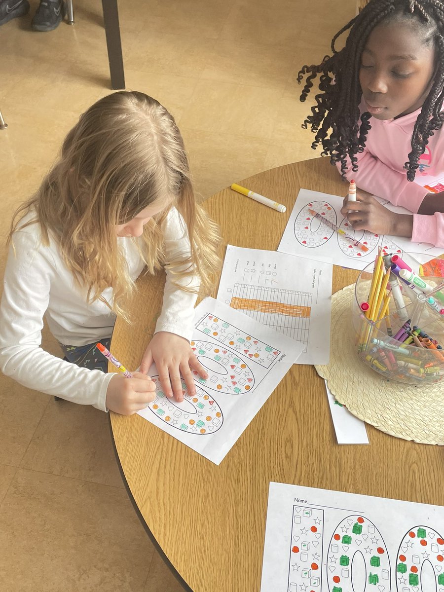 Elizabeth Farris tweet media