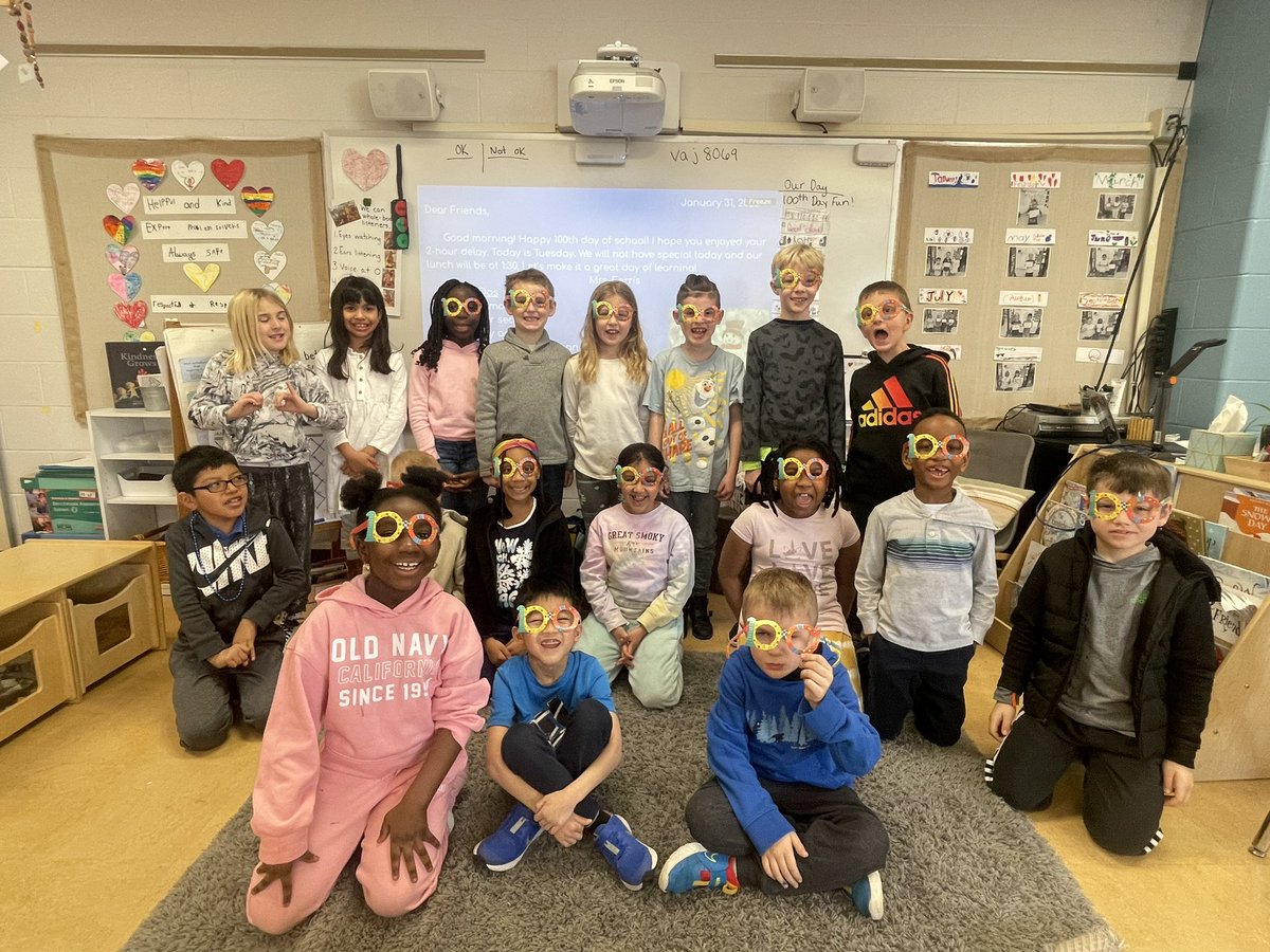 Elizabeth Farris tweet media