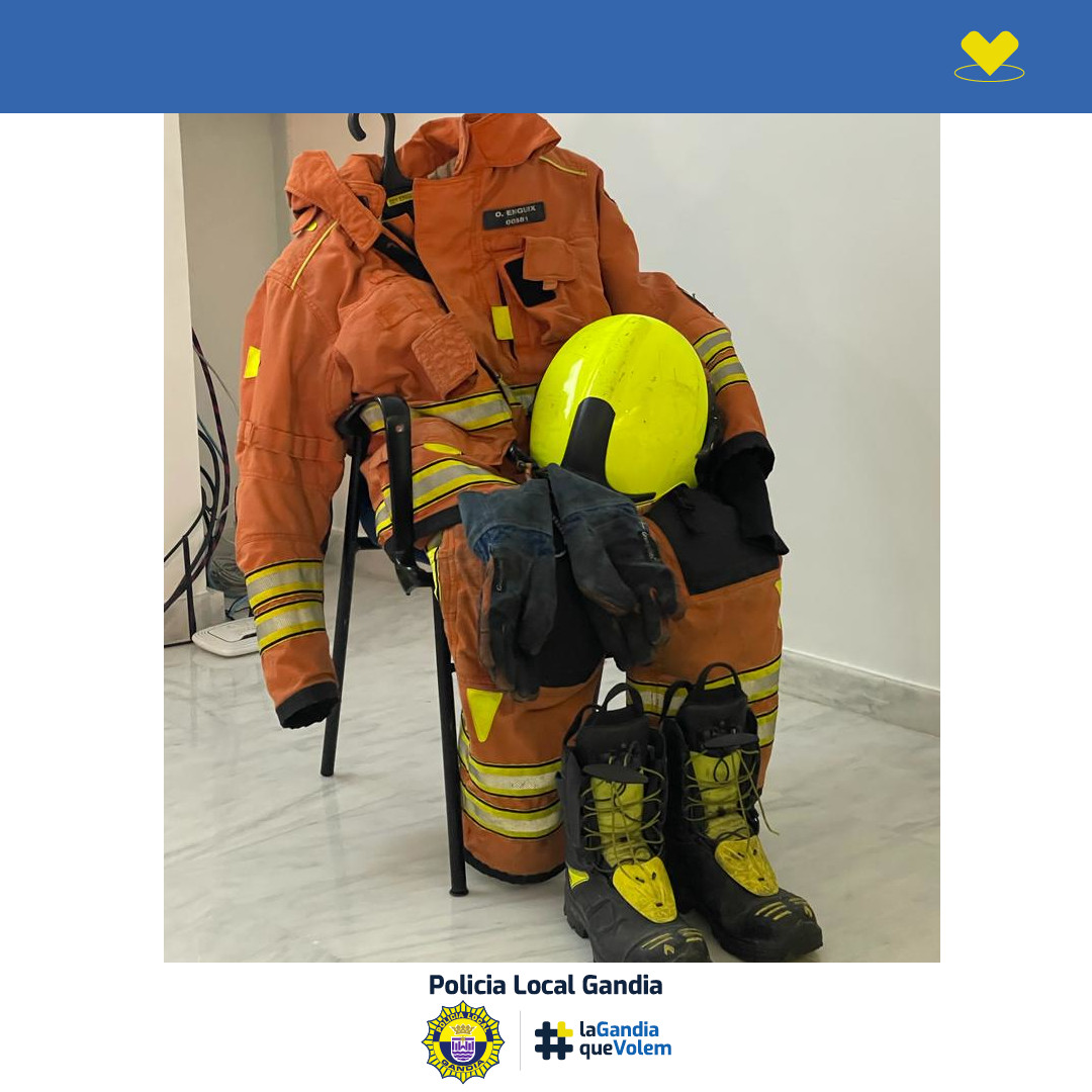 PLGandia's tweet photo. Segona edició de les jornades formatives sobre procediments d'actuació conjunta entre 🚒 @bombersgandia i policies amb una gran acollida d'interés i assistència 🔥
#laGandiaquevolem #prevencio #formació #bombers https://t.co/T2kF1NnIsY