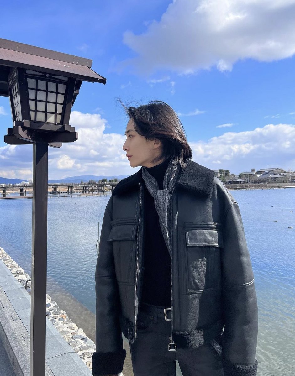 yjhpdf's tweet photo. 20230201 jeonghan instagram post 💙 https://t.co/BK1zSbcyB5