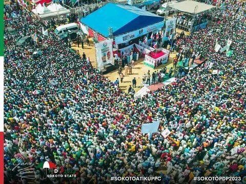 AM__Yerima's tweet photo. To the good people of Sokoto, Mun gode Sokotawa, The love was massive. You showed up and showed out for the Wazirin Adamawa💯

#AtikuInSokoto 
#AtikuWave 
#AtikuOkowa https://t.co/kM5BpRcT7b