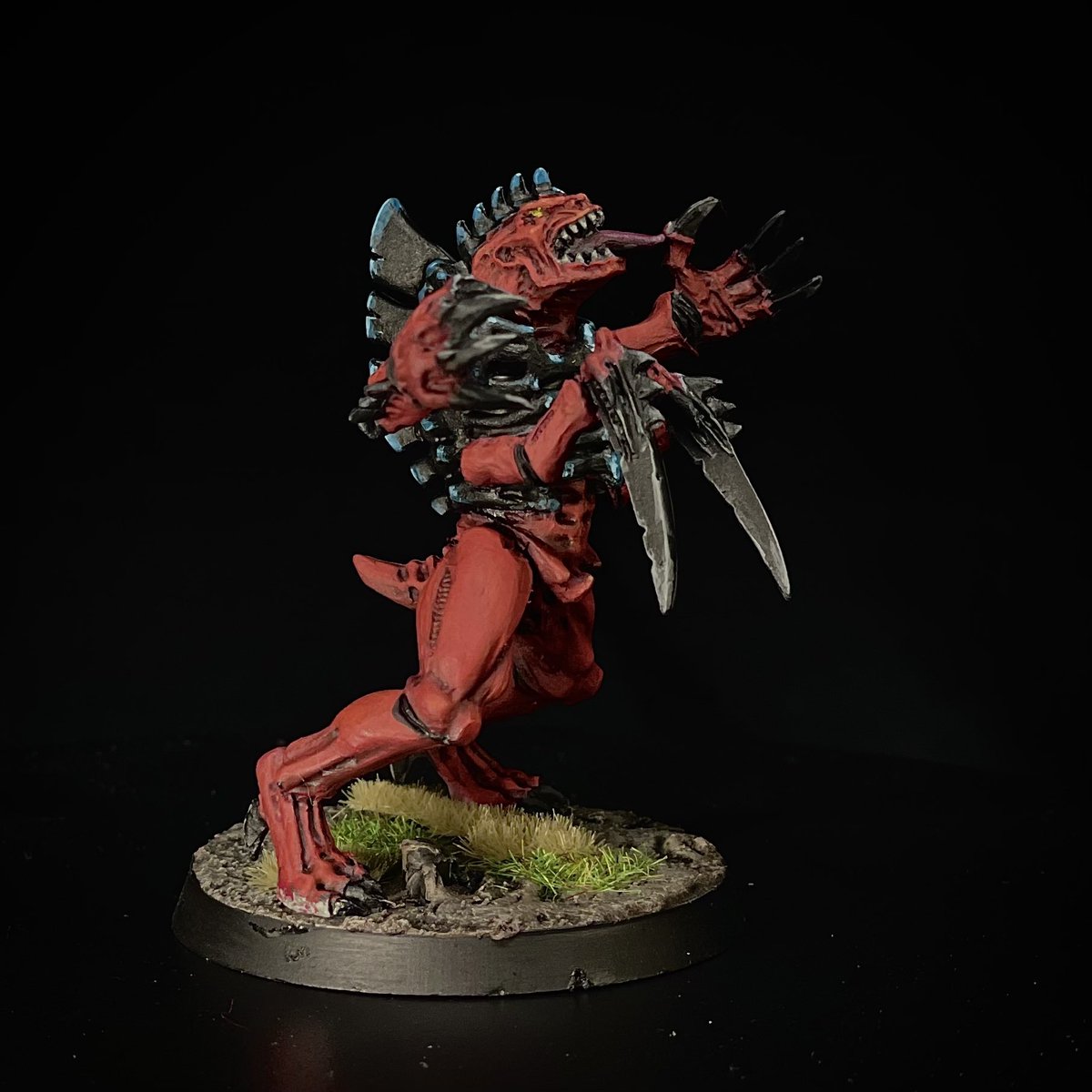 bman_minis's tweet photo. Revisited my first ever painted model and painted the same one again. Finecast has to be the worst with all the spots… turned out okay though #hobbystreak day 32 painting and painting and painting https://t.co/QaeiQW0qnK