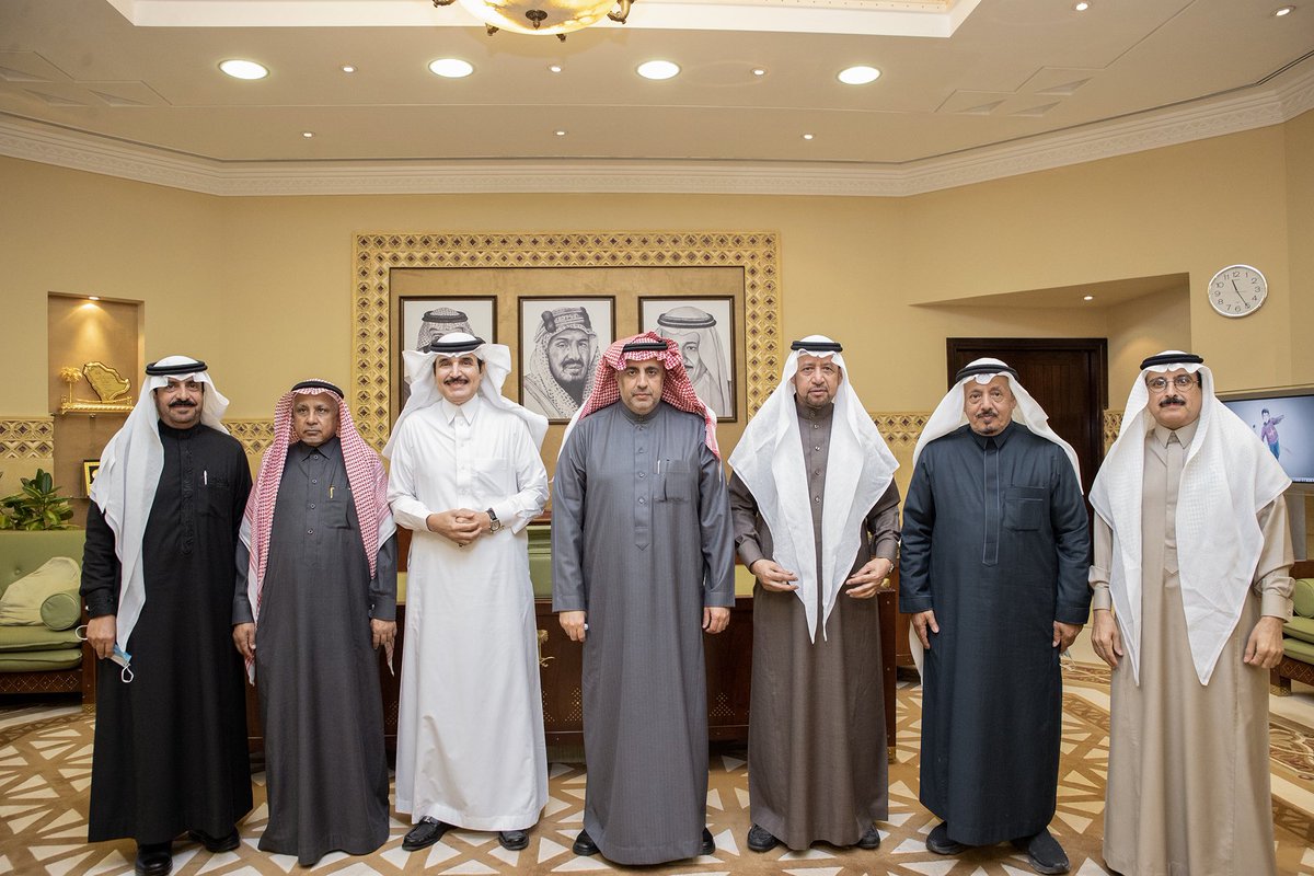 emara_alriyadh's tweet photo. معالي وكيل إمارة منطقة #الرياض يستقبل رئيس مجلس إدارة جمعية منتدى الخبرة السعودي.
https://t.co/qKdWgLaepC

#إمارة_الرياض https://t.co/4NfWvfrKNP